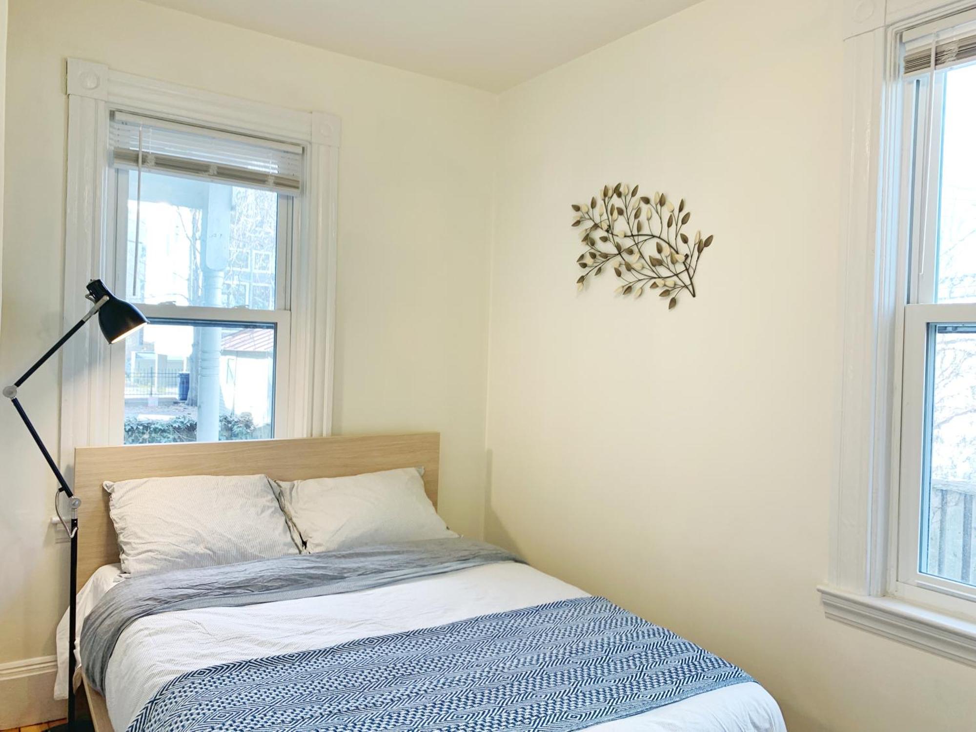 Best Location At Harvard University! 4 Bedroom Apartment! Two Units Available! Cambridge Exteriör bild
